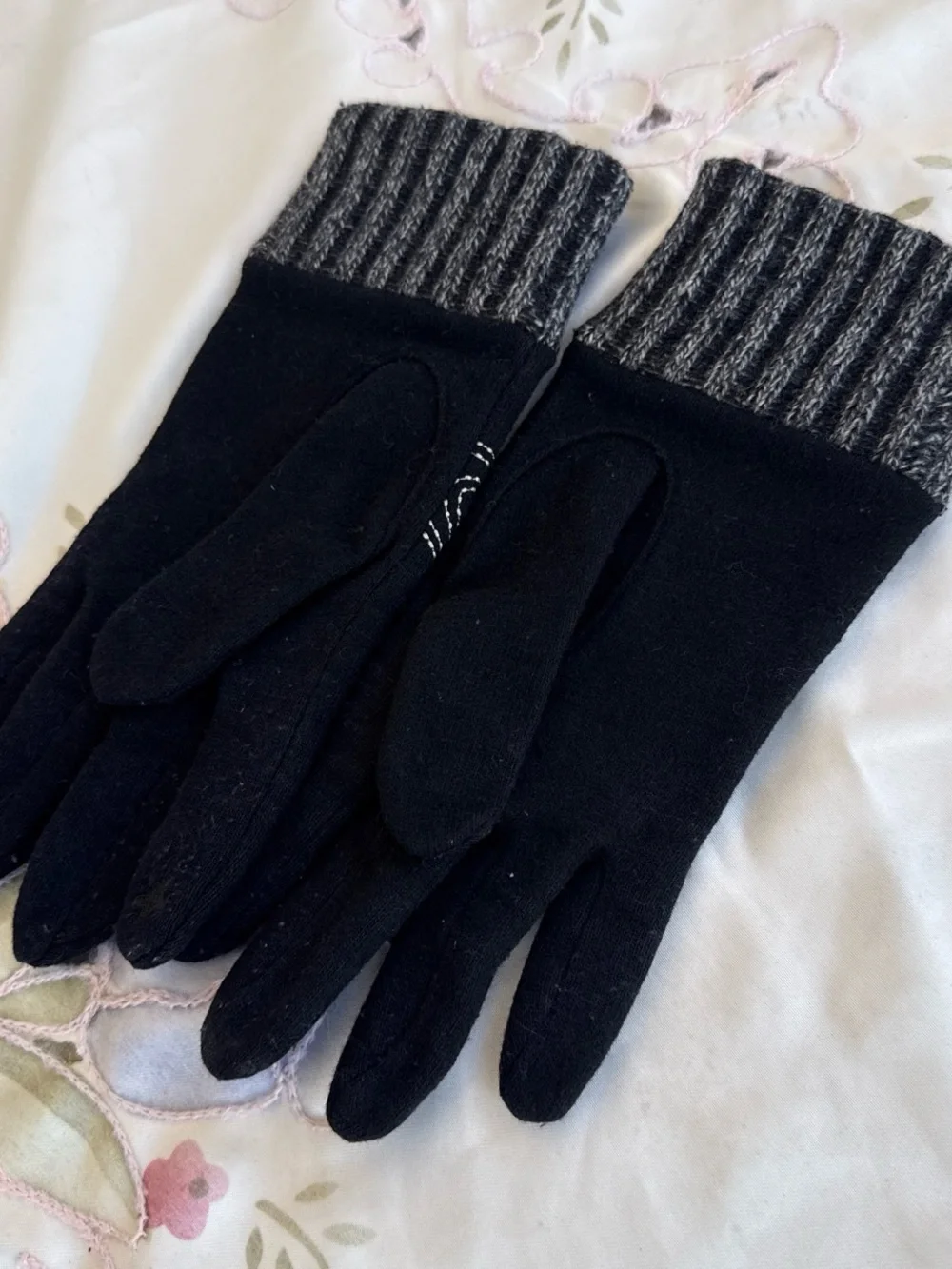 Y2K Vivienne Westwood Orb Embroidered Knit Gloves